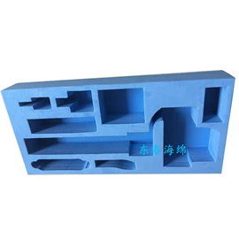 辅助包装材料;项链;其他水上运动