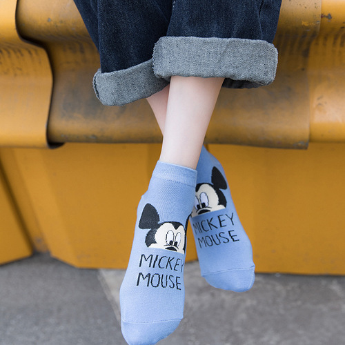 Spring, summer and autumn new women's shallow mouth cotton socks, personalized cartoon women's boat socks, manufacturer wholesale