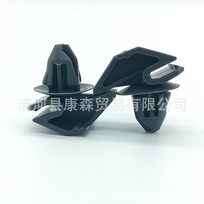 Supply Ford New Focus car lower beam fixed applicable buckle car body side skirt fixed clip accessories