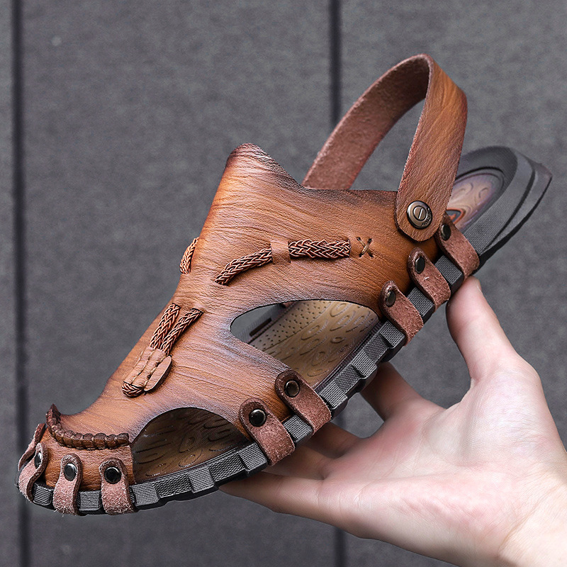 Men's Closed Toe Sandals Handmade Leather Beach Vacation Shoes_voghion.com