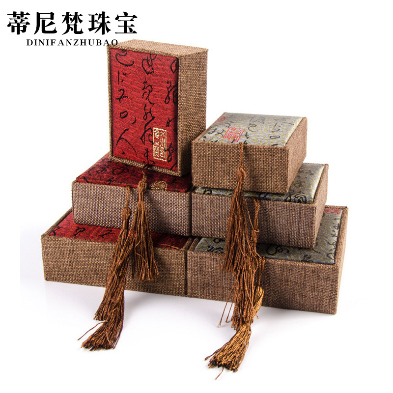 Japonés y coreano retro joyería caja anillo caja colgante caja elegante pulsera todo partido Flip caja de regalo al por mayor