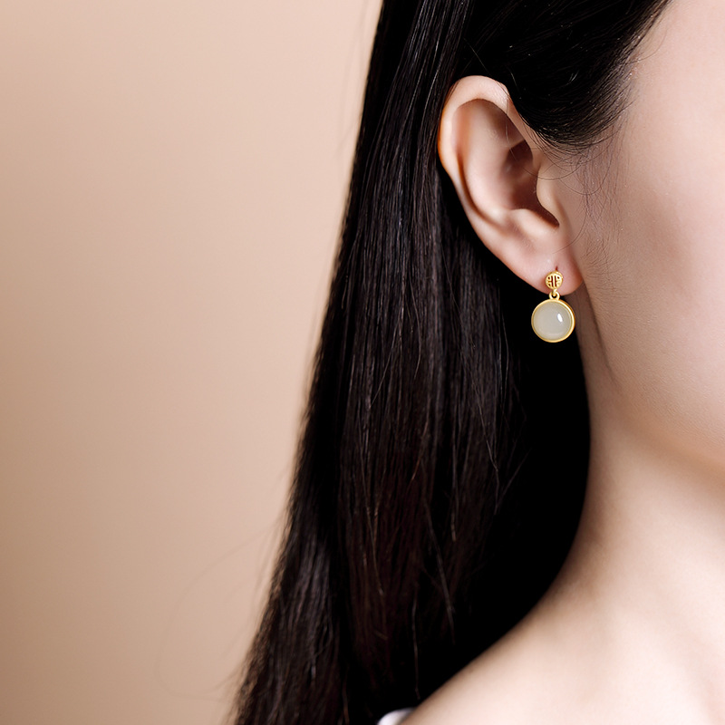 Bông tai nữ bạc S925 mạ vàng đính mã não đỏ và ngọc bích Hetian phong cách cổ điển — Kiểu Sapphire