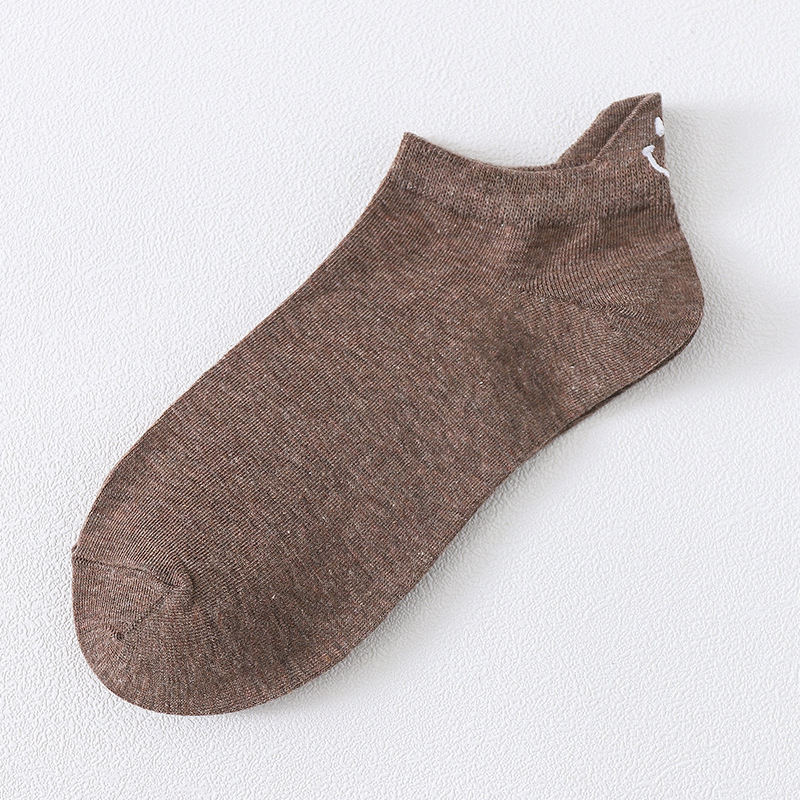 2020 nuevos calcetines de primavera y otoño personalidad japonesa y coreana talón bordado cara sonriente pareja barco Calcetines calcetines de algodón de color sólido ventas directas de fábrica