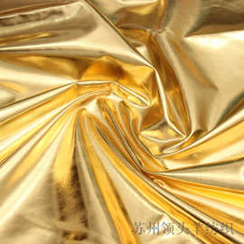 厂家供应苏州供应涤纶烫金布料 平纹复合包装布料 节日装饰面料