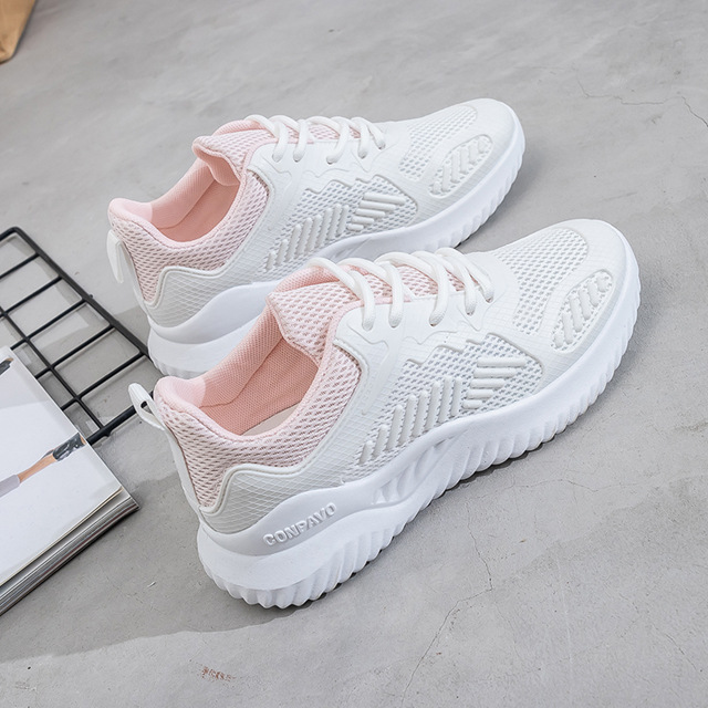 Otoño 2020 celebridad de internet nuevos zapatos blancos de las mujeres transpirable versátil casual zapatilla de deporte de las mujeres ins estudiante zapatillas moda
