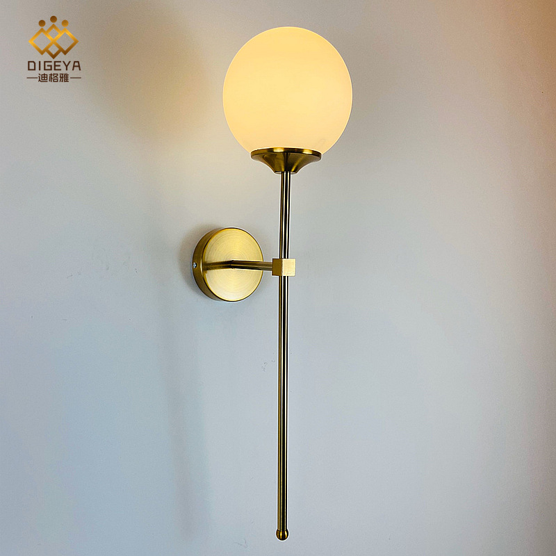 Lámpara de pared minimalista moderna sala de estar Nordic personalidad creativa dormitorio lámpara de noche espejo frontal pasillo corredor Fondo lámpara de pared