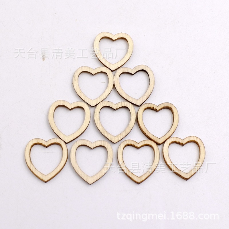 10mm-30mm de ancho 2mm de espesor decoración de madera hueco corazón melocotón decoración hueco amor pieza de madera
