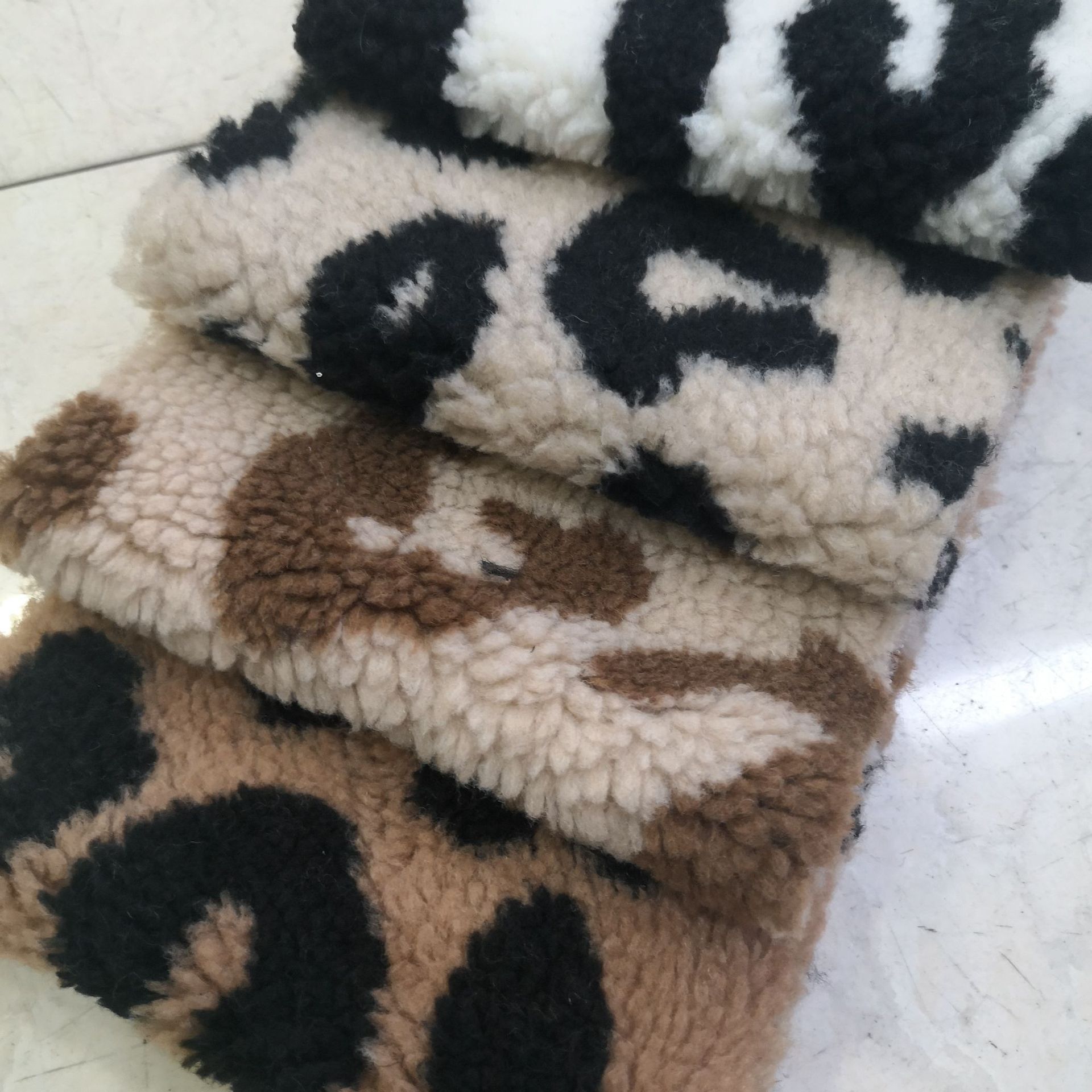 现货 提花羊羔绒  颗粒豹纹羊羔绒 大衣外套毛绒面料