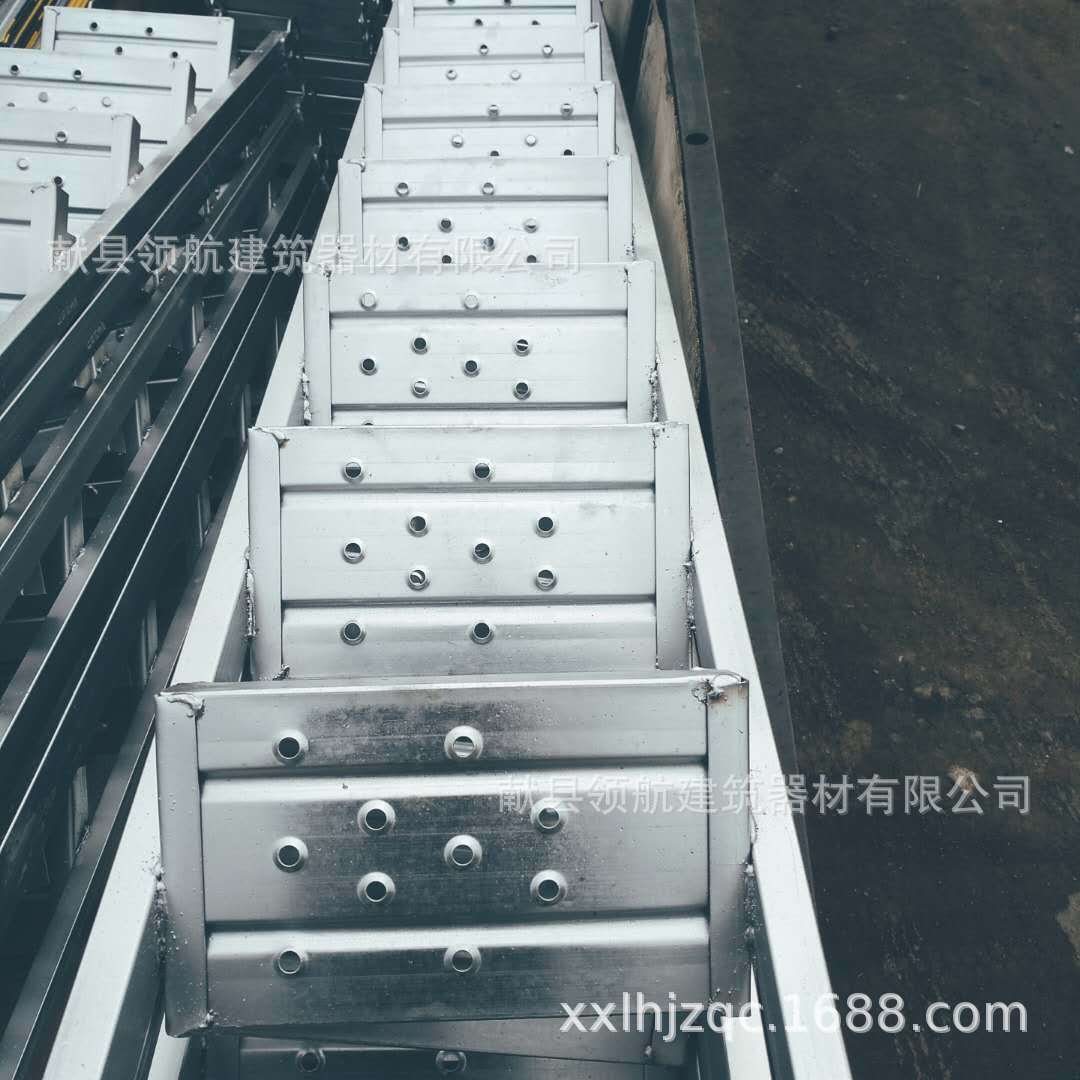 工厂脚手架镀锌爬梯门型八步梯子七步踏步梯斜梯外贸单加厚承重