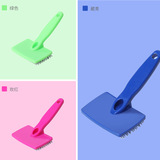 Pet Combs Оптовая собачья кисть плюшевая дуга в форме собаки расчесывание собак и открытое расчесывание домашних животных