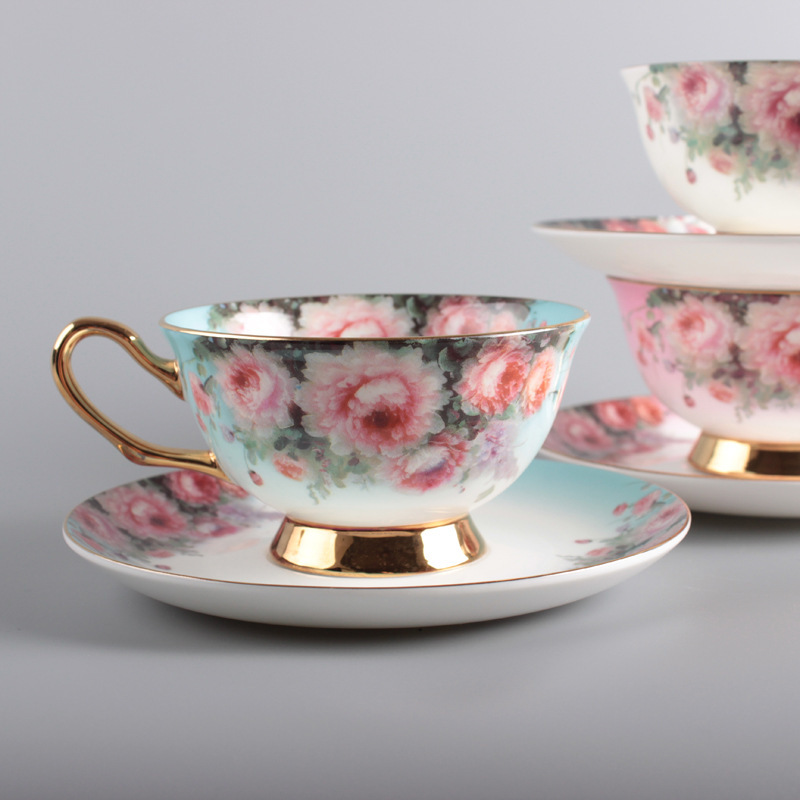 Coffee Cup Afternoon Tea Couple's Cup Bone China Coffee Cup and Saucer European Flower Ceramic Cup Afternoon Tea Flower Tea Cup Water