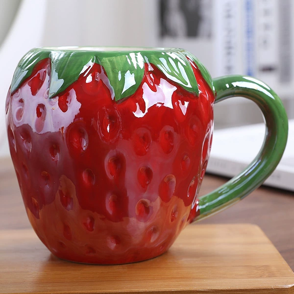 Ceramic Meng Pet Cup-Strawberry