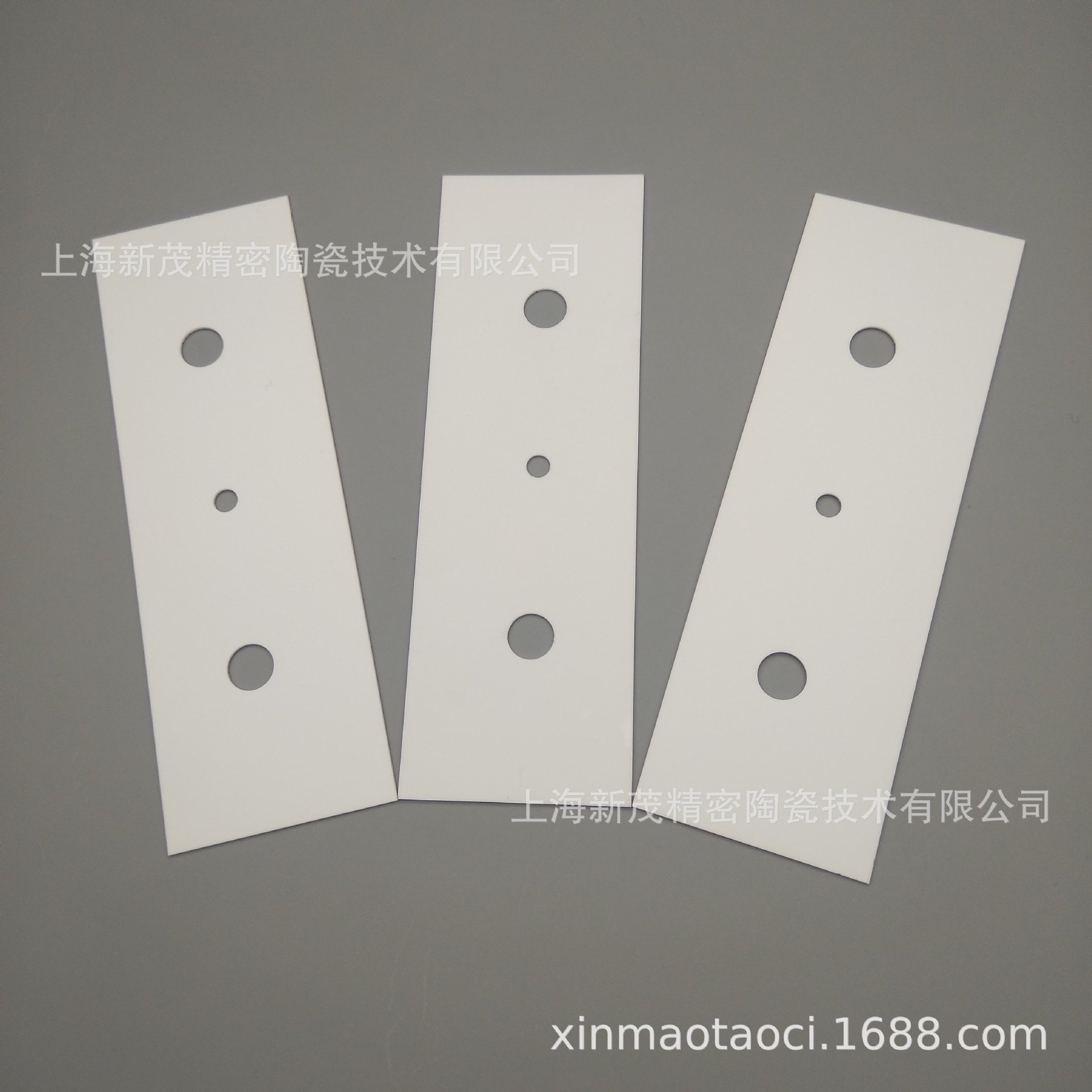【制作加工】 陶瓷片 110*36*0.635  三孔  96%氧化铝 绝缘基板