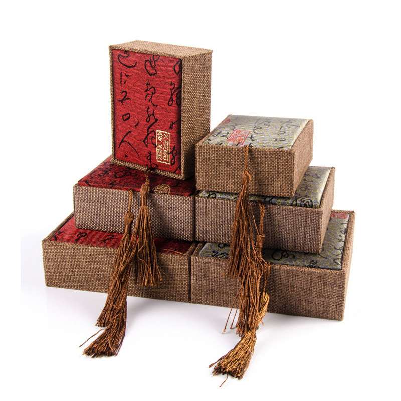 Japonés y coreano retro joyería caja anillo caja colgante caja elegante pulsera todo partido Flip caja de regalo al por mayor