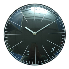 R12AΚWʽrRβˇgR wall clock