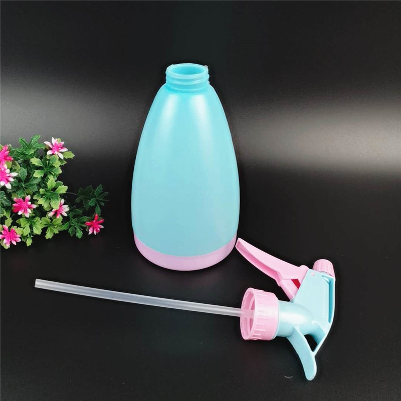 Botella pulverizadora 500 ml de mano – regadera de jardinería color caramelo con presión manual