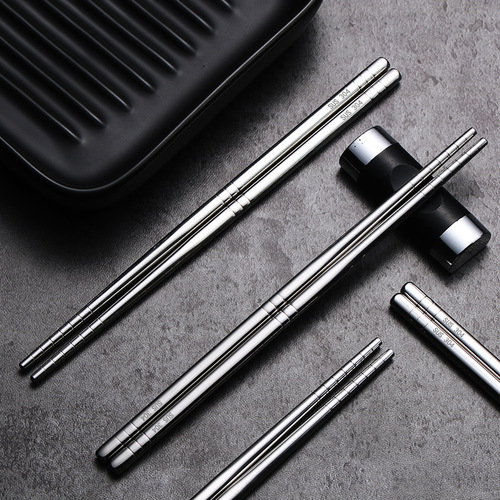 304 stainless steel chopsticks, insulated, Chinese-style household chopsticks, high temperature sterilizable, children's chopsticks manufacturer wholesale, logo can be added