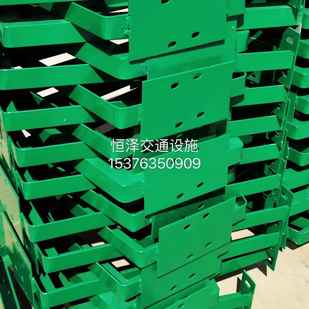 护栏板三波护栏 各种型号规格波形护栏及配件 品种全 工地用护栏