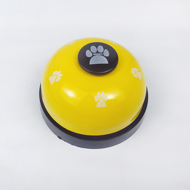 Fondo negro con cubierta amarilla