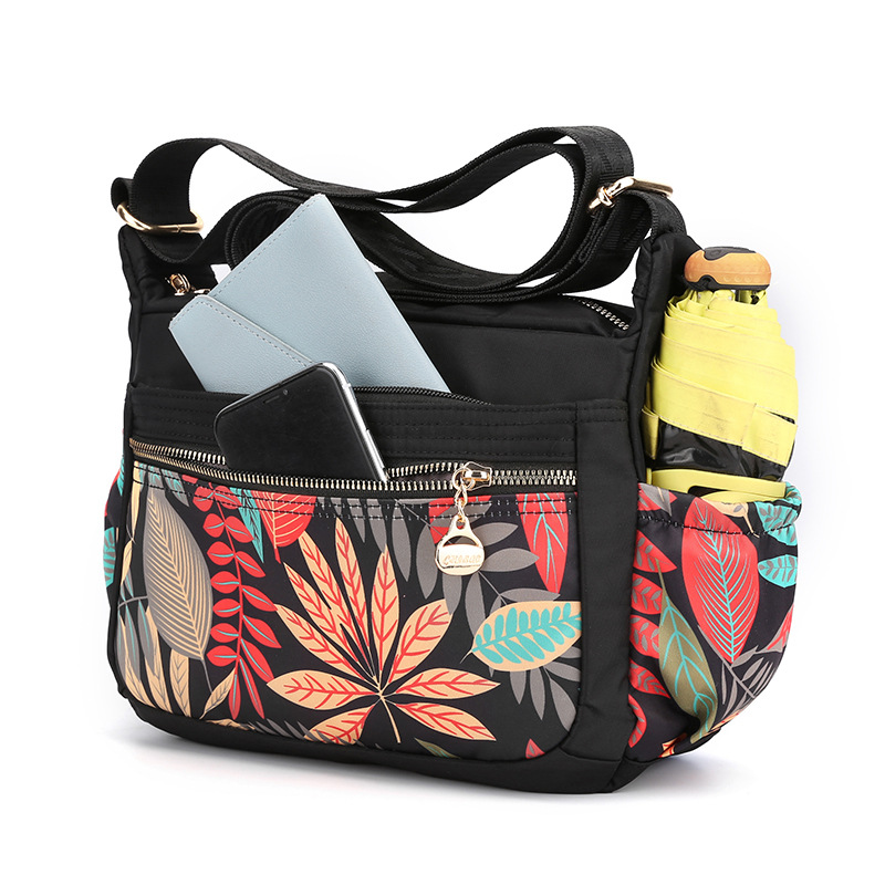 Chippo 2024 nuevo elefante árbol belleza solo hombro bolso femenino al por mayor nylon impreso casual mochila inclinada