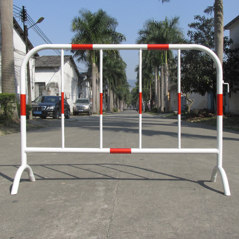 顺路科技镀锌铁马 市政施工护栏安全隔离围栏工地施工铁马