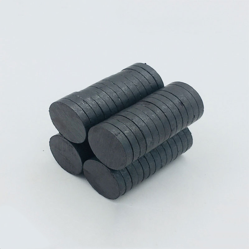 black round magnet high temperature strong permanent magnet with hole annular disc ferrite magnet Y30