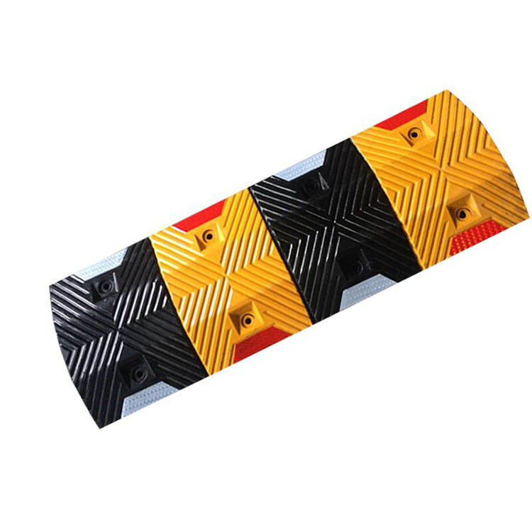 橡胶减速带 道路减速路垄4 5cm高速公路减速板地下车库缓冲带