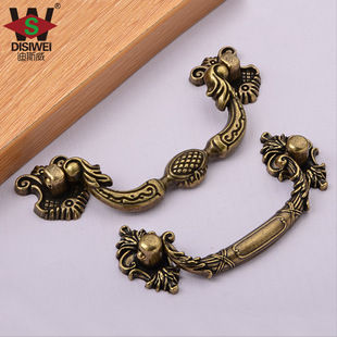 Diswell European Antique Bronze Furniture Drawer Handle Zinc Alloy Clothes Cabinet Door Handle Cabinet Door Handle