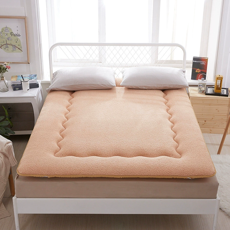 Foldable warm mattress for elementary school students, increased thickness