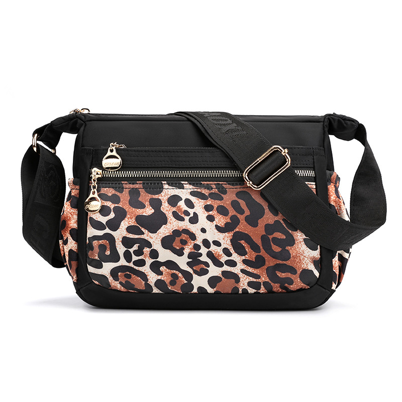 Chippo 2024 nuevo elefante árbol belleza solo hombro bolso femenino al por mayor nylon impreso casual mochila inclinada