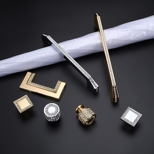 �p���L�����T���Ľ�ɫ���ֺ��Wˮ�����ˮ荬F���y���ٰ��ָߙn