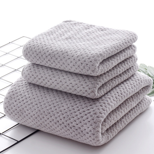 Pineapple grid coral velvet bath towel men's and women's bath towel manufacturer wholesale wrap towel absorbs water and is not easy to shed lint large square towel