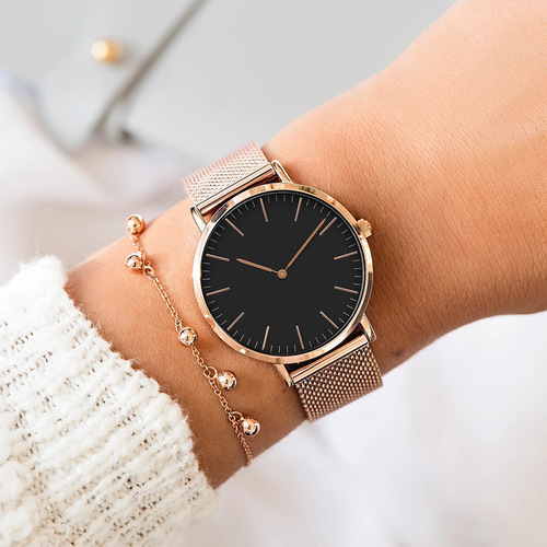 Cross-border trend fashion couple watch men's mesh strap watch men's simple student decoration women's quartz watch wholesale
