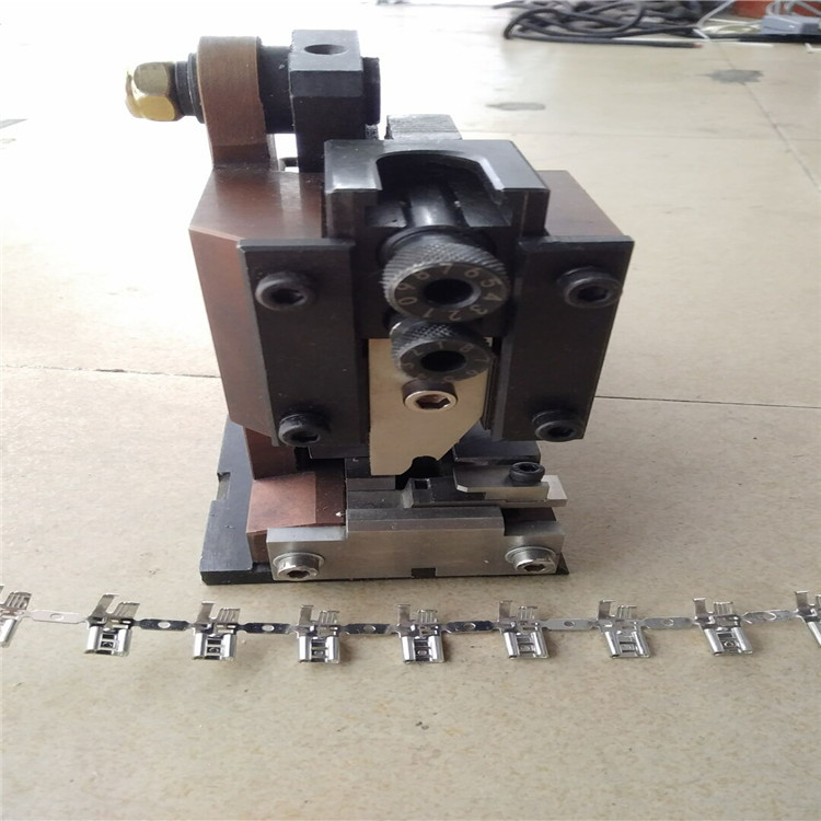 精密型真旗形模具250真旗形端子模具OTP模具2000型模具6.3插簧模