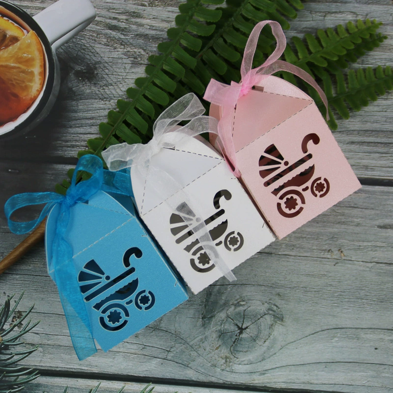 Креативная коробка для конфет в европейском стиле Новая полая коляска Лазерная коробка для конфет Товары для свадебной вечеринки Прямые продажи с фабрики