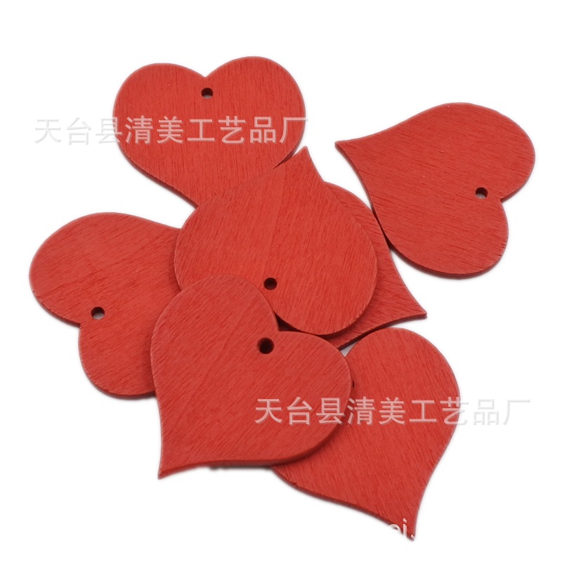 40mm rojo con agujeros pétalos de amor con agujeros pétalos decoración en forma de corazón 2mm de espesor 100 piezas en un paquete