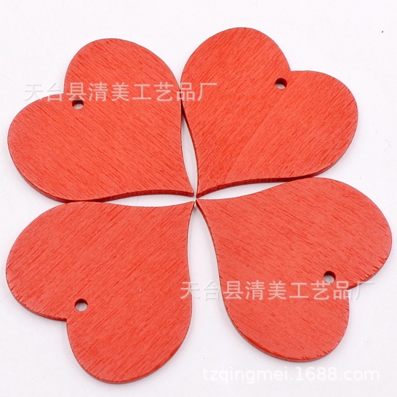 40mm rojo con agujeros pétalos de amor con agujeros pétalos decoración en forma de corazón 2mm de espesor 100 piezas en un paquete