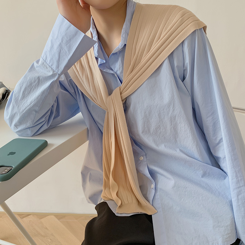 Primavera y verano chal exterior de seda de hielo delgada celebridad de Internet hombro pequeño estilo coreano protección solar línea novia de punto bufanda anudada para las mujeres