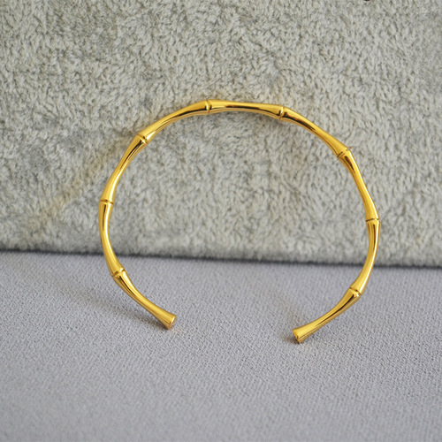 Gold-plated brass, simple and stylish, fine and delicate, versatile, exquisite, bamboo joint-shaped open-mouth bracelet for women.