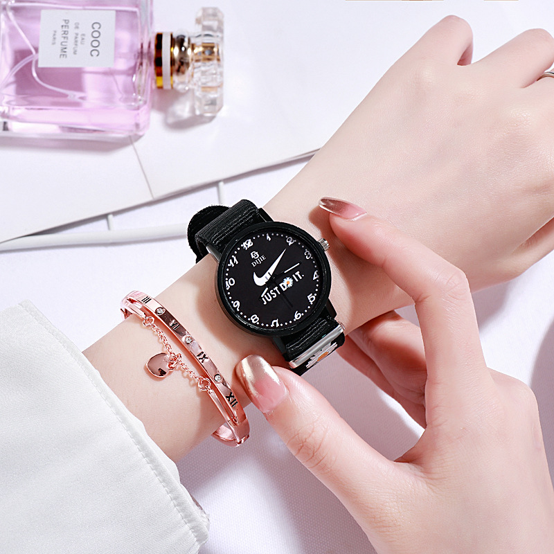 Daisy Watch 2023 New Arrival Female Student Korean Style Simple ins Fashionable Personalized Couple's Pair of College Style