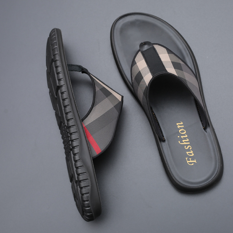 Chanclas para hombre verano 2021 nuevas zapatillas Sandalias antideslizantes de moda al aire libre Sandalias de personalidad romana de Vietnam