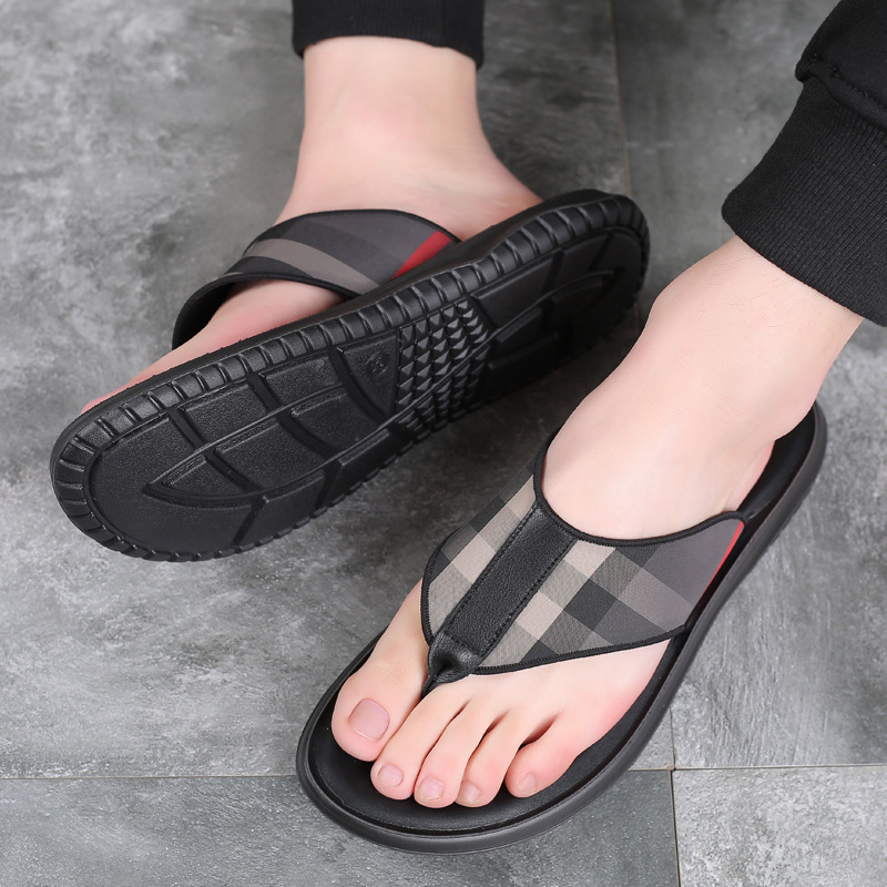 Chanclas para hombre verano 2021 nuevas zapatillas Sandalias antideslizantes de moda al aire libre Sandalias de personalidad romana de Vietnam