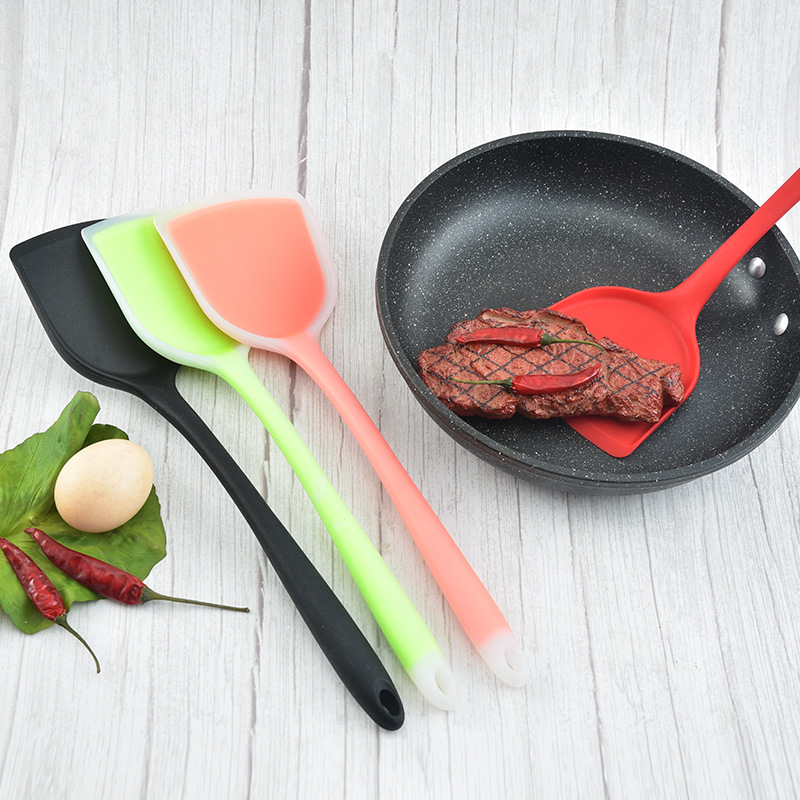 Силиконовая лопатка для кухонных антипригарных сковородок, кухонная лопатка для готовки, однотонная полупрозрачная полностью силиконовая китайская лопатка с нанесенным логотипом, простой дизайн.