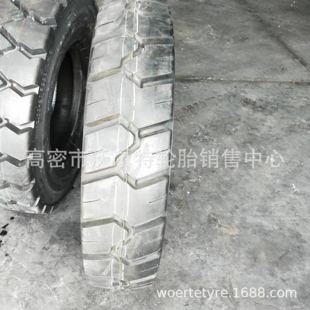 尼龙矿用自卸车轮胎 12.00 1200-20 20层级加强型