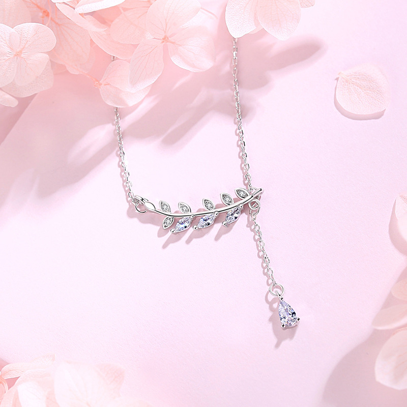 Collar de hoja de plata esterlina s925 temperamento femenino estilo coreano ins simple estudiante estilo frío nicho Cadena de clavícula para novia