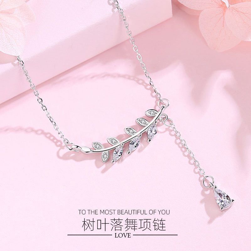 Collar de hoja de plata esterlina s925 temperamento femenino estilo coreano ins simple estudiante estilo frío nicho Cadena de clavícula para novia