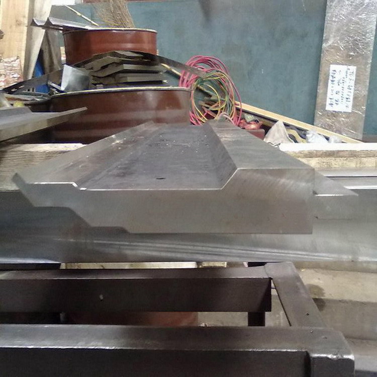 折弯机模具厂家供应(国产 进口) 折弯机刀片 折弯机模具批发