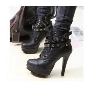 Cross-border Foreign Trade Style Super High Heel Boots Martin Boots Rivet Retro Women's Boots Thick Sole Large Size Boots