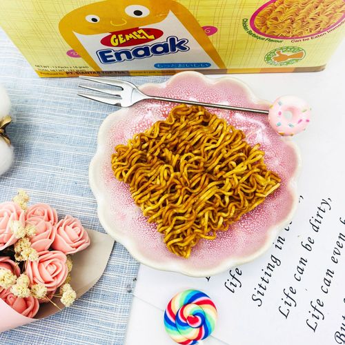 Indonesian GEMEZ Popcorn Chicken Flavor Snack, 16g*12 Pack Imported Puff Snack, Instagram Style Snack