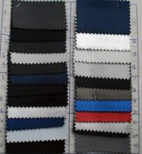 供应PU合成革 高.中.普剥平纹磨砂等多种纹路太空皮革